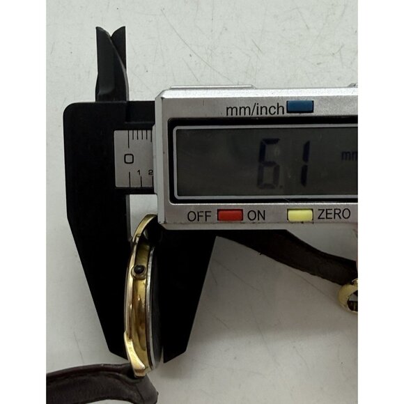 Vtg Samsung Quartz Watch Women's Gold Tone Analog Brown Leather Band EA-059A - Picture 7 of 7